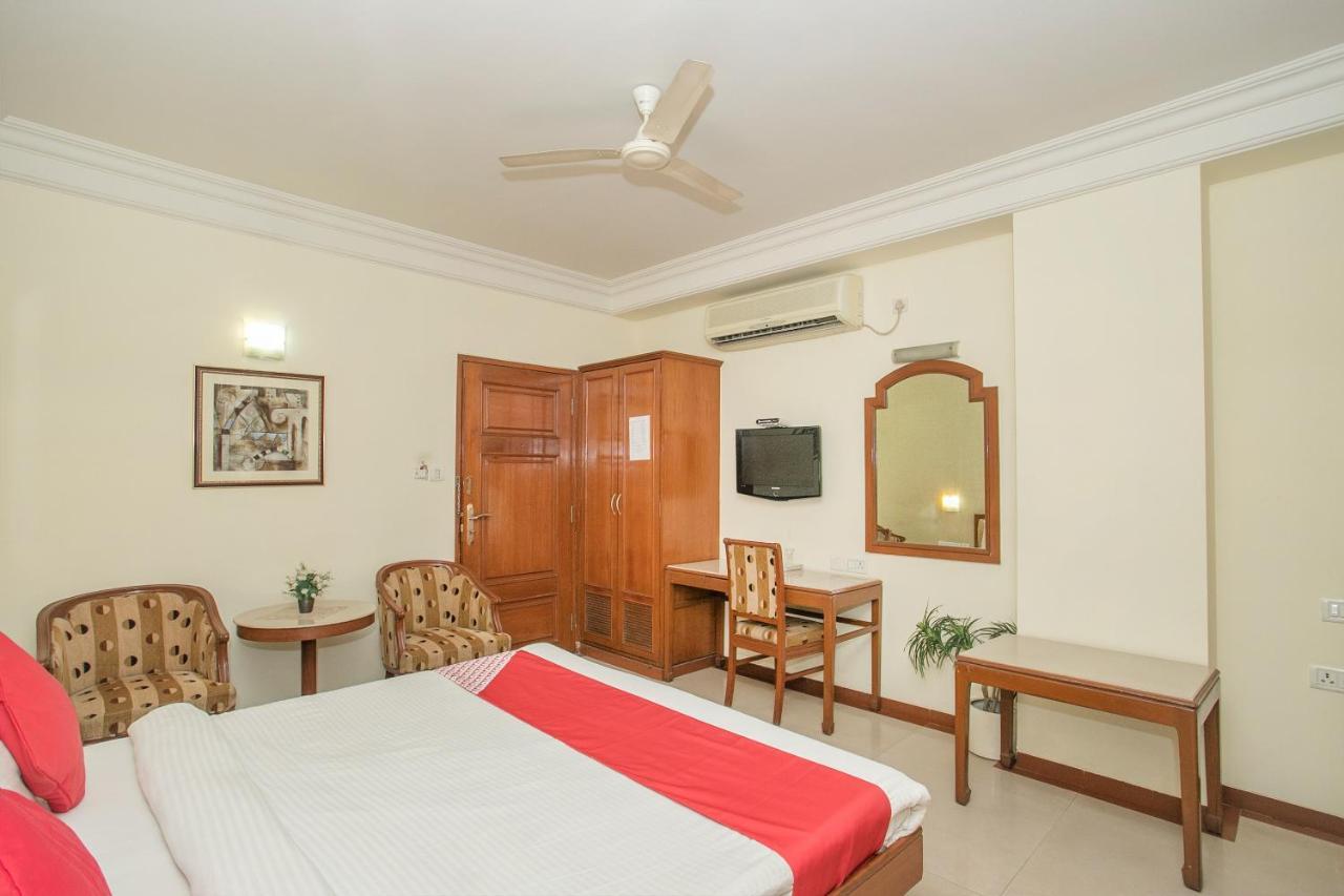 Oyo 579 Hotel Aab Bangalore Esterno foto