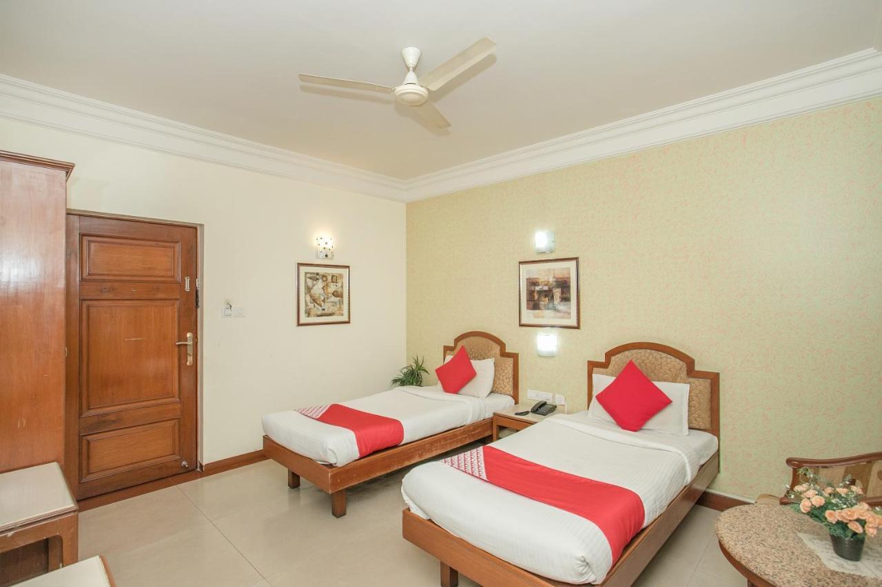 Oyo 579 Hotel Aab Bangalore Esterno foto