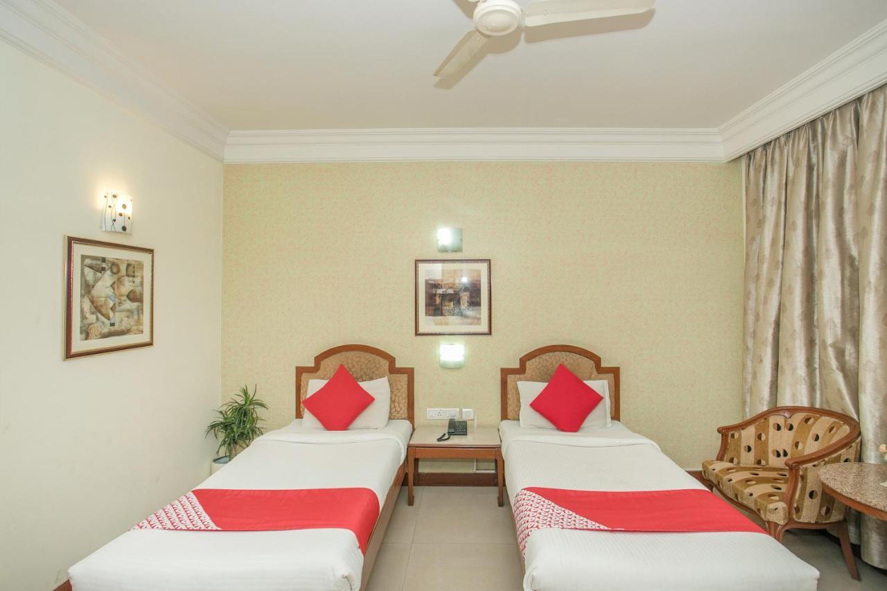 Oyo 579 Hotel Aab Bangalore Esterno foto