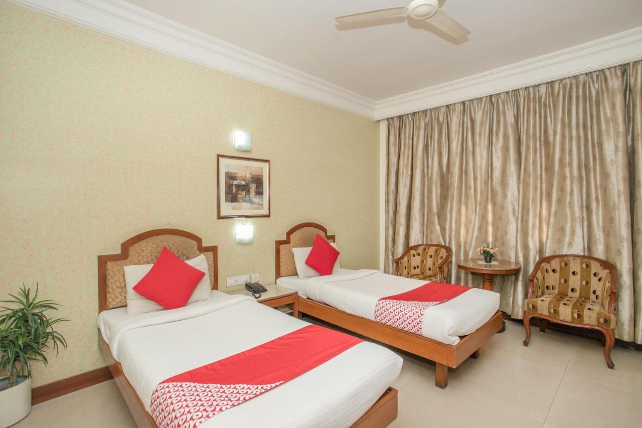 Oyo 579 Hotel Aab Bangalore Esterno foto