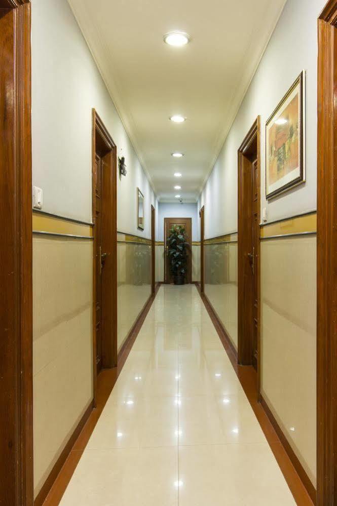 Oyo 579 Hotel Aab Bangalore Esterno foto