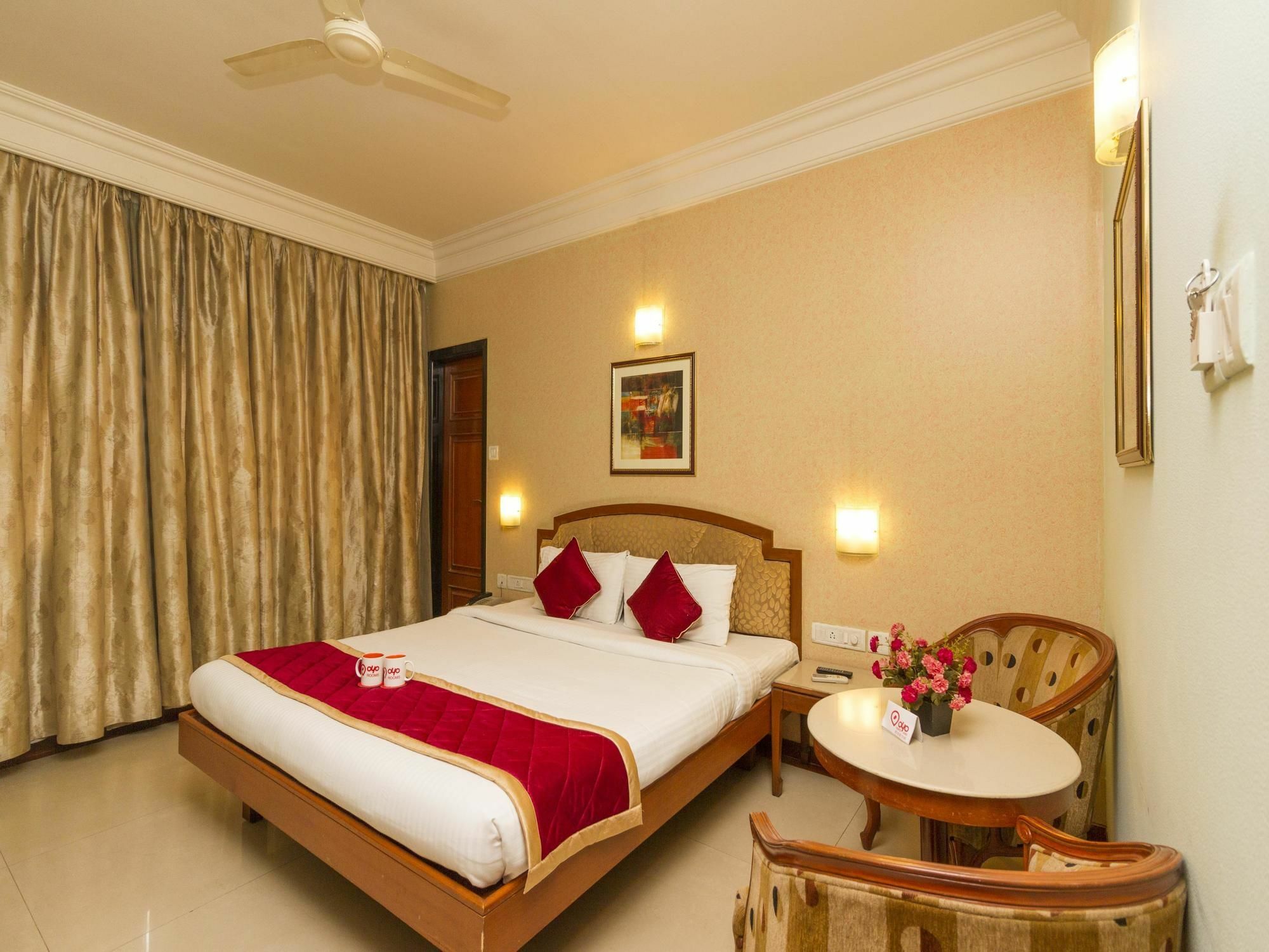 Oyo 579 Hotel Aab Bangalore Esterno foto